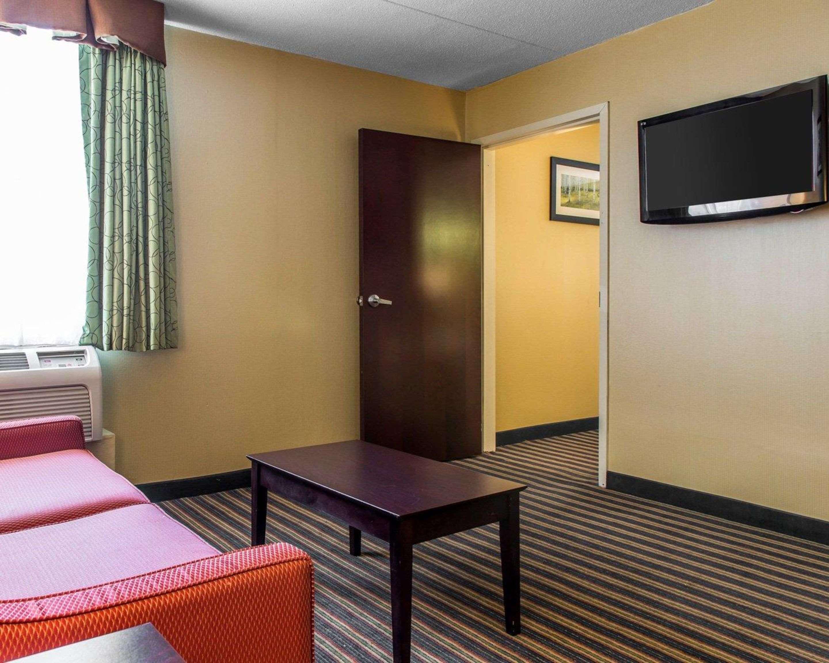 Comfort Inn And Suites East Hartford Esterno foto